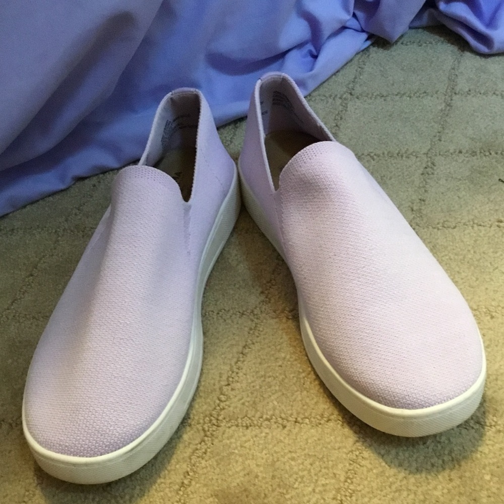 Sonoma Women’s Lilac Slip On Shoes